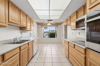 Welcome to the Sun City lifestyle you've been dreaming about!
 on PalmBrook Country Club in Arizona - for sale on GolfHomes.com, golf home, golf lot