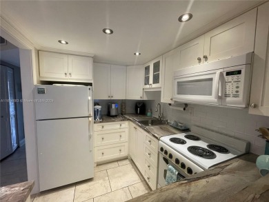 Beautiful  1 bedroom one bath condo with lots of amenities to on Sunrise Lakes Phase III in Florida - for sale on GolfHomes.com, golf home, golf lot