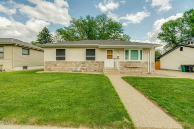 Rare, one-owner home in a fantastic neighborhood close to the on Tom O Leary Golf Course in North Dakota - for sale on GolfHomes.com, golf home, golf lot