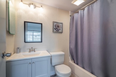BEAUTIFULLY UPDATED 1/1.1 FULLY FURNISHED TOP CORNER UNIT WITH on Addison Reserve in Florida - for sale on GolfHomes.com, golf home, golf lot