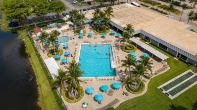 BEAUTIFULLY UPDATED 1/1.1 FULLY FURNISHED TOP CORNER UNIT WITH on Addison Reserve in Florida - for sale on GolfHomes.com, golf home, golf lot