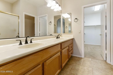 Another great 2BR, 2BA plus den Naples villa in the popular on Oakwood Golf Club  in Arizona - for sale on GolfHomes.com, golf home, golf lot