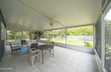 ***STUNNING REMODEL IN COLONY CLUB*** Discover modern elegance on Holiday Golf Club in Florida - for sale on GolfHomes.com, golf home, golf lot