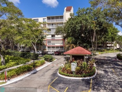 Seller is motivated. Bring your best offer. Let's make a deal.
 on Inverrary Country Club in Florida - for sale on GolfHomes.com, golf home, golf lot