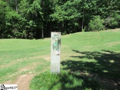 Nice building lot right on the 11 Tee at The Rock at Jocassee on The Rock At Jocassee in South Carolina - for sale on GolfHomes.com, golf home, golf lot