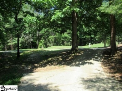 Nice building lot right on the 11 Tee at The Rock at Jocassee on The Rock At Jocassee in South Carolina - for sale on GolfHomes.com, golf home, golf lot