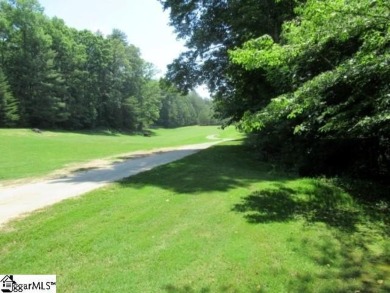 Nice building lot right on the 11 Tee at The Rock at Jocassee on The Rock At Jocassee in South Carolina - for sale on GolfHomes.com, golf home, golf lot