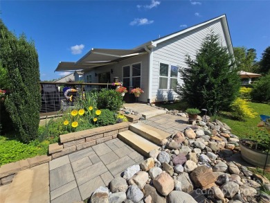 Beautiful, open floorplan home with an upgraded landscaped yard on Edgewater Golf Club in South Carolina - for sale on GolfHomes.com, golf home, golf lot