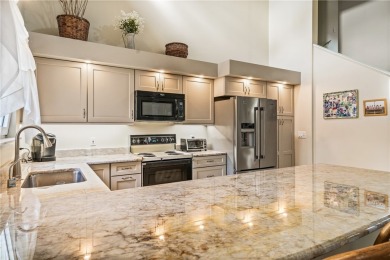 Charming location 2 / 2.5 Townhome. Updated kitchen, granite on Grand Harbor Golf and Country Club in Florida - for sale on GolfHomes.com, golf home, golf lot