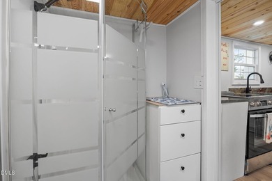 WONDERFUL LAKEFRONT GET-AWAY IS WAITING For You at Beautiful on River Golf and Country Club at Lake Royale in North Carolina - for sale on GolfHomes.com, golf home, golf lot