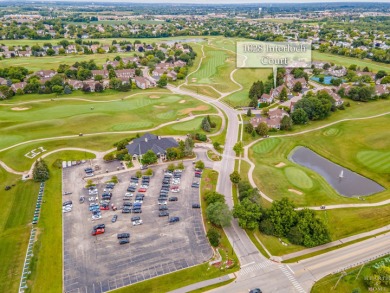 Welcome to this light and bright 2nd-floor end unit in the on The Golf Club of Illinois in Illinois - for sale on GolfHomes.com, golf home, golf lot