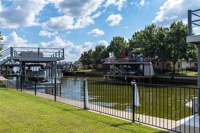 Discover an extraordinary opportunity in the gated Pinnacle Club on Pinnacle Golf and Boat Club in Texas - for sale on GolfHomes.com, golf home, golf lot