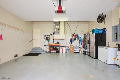 This one is a must see! Totally remodeled *Andover* Single on Lexington Country Club in Florida - for sale on GolfHomes.com, golf home, golf lot
