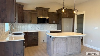 I am excited to introduce you to Copper Creek Homes' G-Twin on Sage Lakes Municipal Golf Course in Idaho - for sale on GolfHomes.com, golf home, golf lot