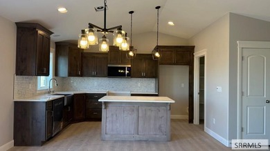 I am excited to introduce you to Copper Creek Homes' G-Twin on Sage Lakes Municipal Golf Course in Idaho - for sale on GolfHomes.com, golf home, golf lot