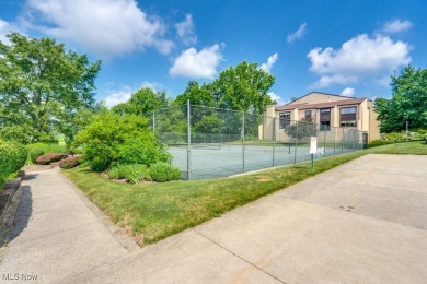 Lovely first floor spacious condo with 2 bedrooms, 2 full baths on Rosemont Country Club in Ohio - for sale on GolfHomes.com, golf home, golf lot