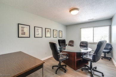 Lovely first floor spacious condo with 2 bedrooms, 2 full baths on Rosemont Country Club in Ohio - for sale on GolfHomes.com, golf home, golf lot