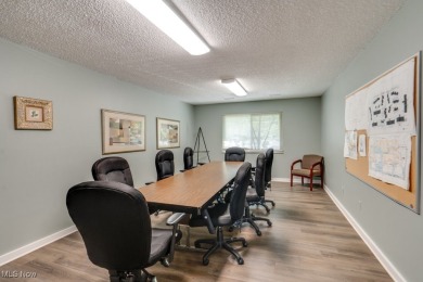 Lovely first floor spacious condo with 2 bedrooms, 2 full baths on Rosemont Country Club in Ohio - for sale on GolfHomes.com, golf home, golf lot
