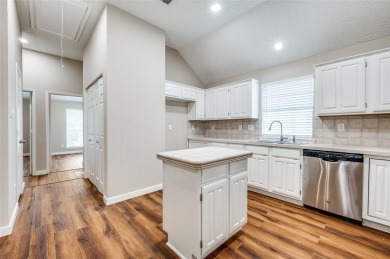 Welcome to this beautifully maintained 3-bedroom, 2-bathroom on Plantation Golf Course in Texas - for sale on GolfHomes.com, golf home, golf lot