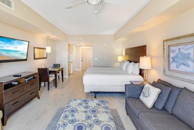 This pristine 7th-floor studio offers stunning Bay views and a on Sandestin Golf and Beach Resort - Raven in Florida - for sale on GolfHomes.com, golf home, golf lot