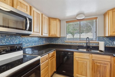 Seller offering $5,000 toward closing costs with an acceptable on Lakeside Village Golf Course in Texas - for sale on GolfHomes.com, golf home, golf lot