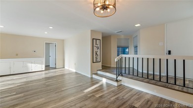 Tastefully updated and beautifully decorated condo at the on Seasons Ridge At Four Seasons in Missouri - for sale on GolfHomes.com, golf home, golf lot