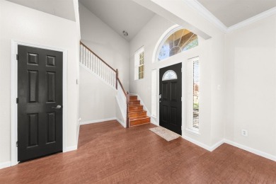 REFRESHED  BACK ON MARKET! WALLS, TRIM, AND DOORS PAINTED on Tierra Verde Golf Club in Texas - for sale on GolfHomes.com, golf home, golf lot