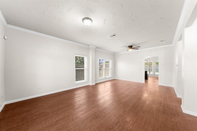 REFRESHED  BACK ON MARKET! WALLS, TRIM, AND DOORS PAINTED on Tierra Verde Golf Club in Texas - for sale on GolfHomes.com, golf home, golf lot