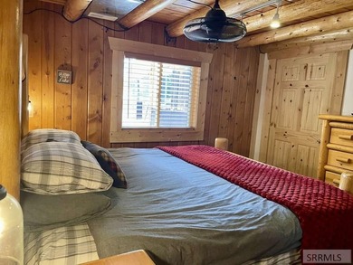 Turn-key and fully furnished, this exceptional cabin in Island on  in Idaho - for sale on GolfHomes.com, golf home, golf lot