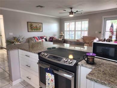 Under contract-accepting backup offersPLETELY UPDATED! MOVE-IN on Mainlands Golf Club in Florida - for sale on GolfHomes.com, golf home, golf lot
