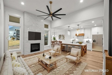 Simplify your life with an ALL NEW MAINTENANCE PROVIDED CUSTOM on Lakewood Oaks Golf Club, Ltd. in Missouri - for sale on GolfHomes.com, golf home, golf lot