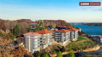 Top-floor 3 bedroom, 2 bath Palisades condo with beautiful main on Tan-Tar-A Golf Club in Missouri - for sale on GolfHomes.com, golf home, golf lot