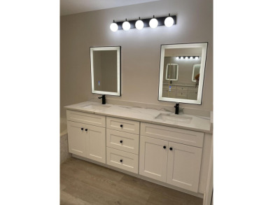 Beautifully renovated villa in the heart of Jupiter!  One level on The Golf Club of Jupiter in Florida - for sale on GolfHomes.com, golf home, golf lot