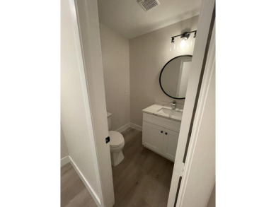 Beautifully renovated villa in the heart of Jupiter!  One level on The Golf Club of Jupiter in Florida - for sale on GolfHomes.com, golf home, golf lot