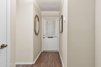 Price Reduction! Ready to Sell! Beautifully upgraded 2 bedroom 2 on Shadow Lake Village in New Jersey - for sale on GolfHomes.com, golf home, golf lot