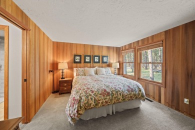 Experience exquisite living at Glaze Meadow! This stunning on Black Butte Ranch Golf Club Glaze Meadow in Oregon - for sale on GolfHomes.com, golf home, golf lot