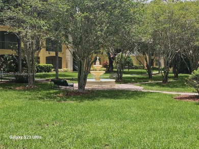 Great Location in desirable Gateway Area.  Nice 2 Bedrooms 2 on Gateway Golf and Country Club in Florida - for sale on GolfHomes.com, golf home, golf lot