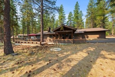 Experience exquisite living at Glaze Meadow! This stunning on Black Butte Ranch Golf Club Glaze Meadow in Oregon - for sale on GolfHomes.com, golf home, golf lot