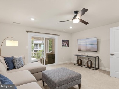 Welcome to this like-new, beautifully maintained townhome on The Peninsula Golf and Country Club in Delaware - for sale on GolfHomes.com, golf home, golf lot