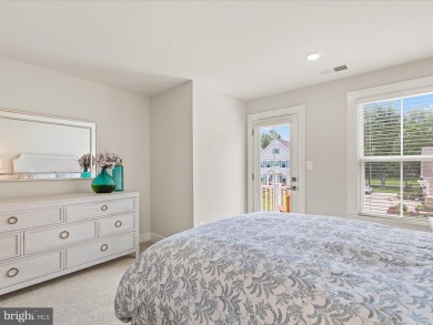 Welcome to this like-new, beautifully maintained townhome on The Peninsula Golf and Country Club in Delaware - for sale on GolfHomes.com, golf home, golf lot