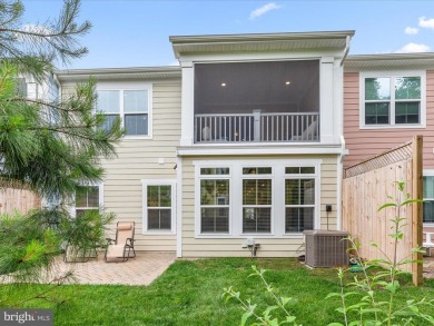 Welcome to this like-new, beautifully maintained townhome on The Peninsula Golf and Country Club in Delaware - for sale on GolfHomes.com, golf home, golf lot