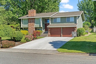 Located in an established South Kennewick neighborhood where on Canyon Lakes Golf Course in Washington - for sale on GolfHomes.com, golf home, golf lot