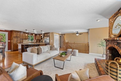 Located in an established South Kennewick neighborhood where on Canyon Lakes Golf Course in Washington - for sale on GolfHomes.com, golf home, golf lot