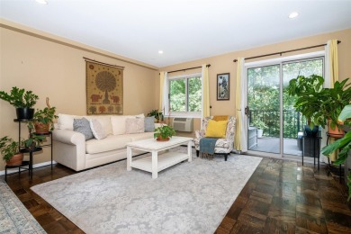 Welcome to this beautifully maintained 3-bedroom, 1.5-bath on Scarsdale Golf Club in New York - for sale on GolfHomes.com, golf home, golf lot