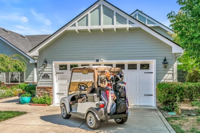Exquisite 2-bed, 2-bath, 1,964 sq ft home in the gated Poppy on Eagle Point Golf Course in Oregon - for sale on GolfHomes.com, golf home, golf lot