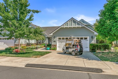 Exquisite 2-bed, 2-bath, 1,964 sq ft home in the gated Poppy on Eagle Point Golf Course in Oregon - for sale on GolfHomes.com, golf home, golf lot