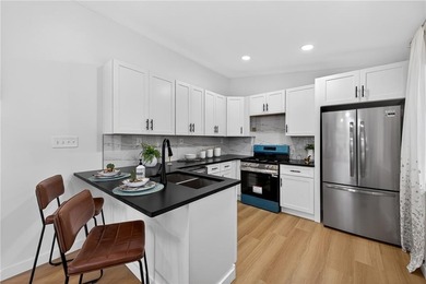 Modern + Move-In Ready in Lakewood! Full-price offer includes a on Browns Mill Golf Course in Georgia - for sale on GolfHomes.com, golf home, golf lot