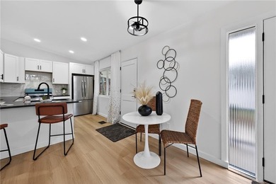 Modern + Move-In Ready in Lakewood! Full-price offer includes a on Browns Mill Golf Course in Georgia - for sale on GolfHomes.com, golf home, golf lot