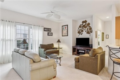 Charming 3 BD single-family home is located on a quiet on Belfair Golf Club in South Carolina - for sale on GolfHomes.com, golf home, golf lot