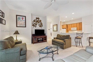 Charming 3 BD single-family home is located on a quiet on Belfair Golf Club in South Carolina - for sale on GolfHomes.com, golf home, golf lot